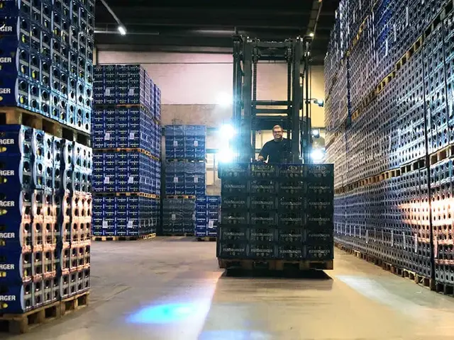 Staplerfahrer bei Flensburger in Aktion.
