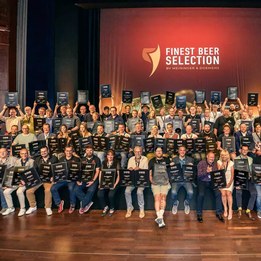 Gruppenbild der Verleihung der Finest Beer Selection 2024.
