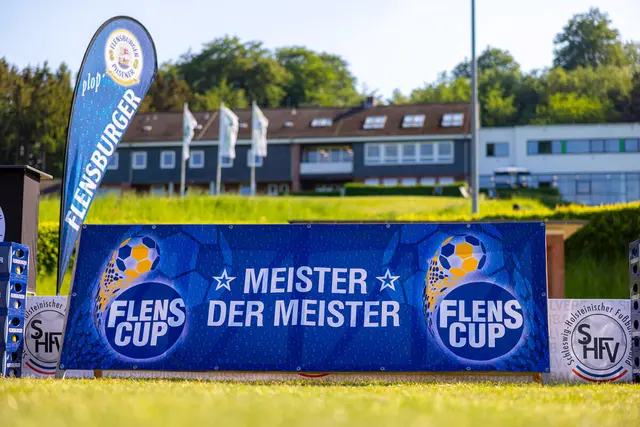 Banner und Beachflag vom FLENS Cup Final Four 2024